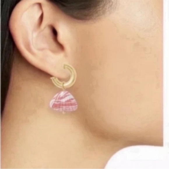 Madewell White Stone Seashell Shell Charm Mini Gold-Tone Hoop Earrings - Picture 5 of 8